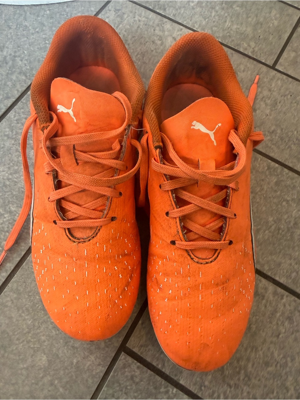 Puma Kids Orange Lace-Up soccer cleats